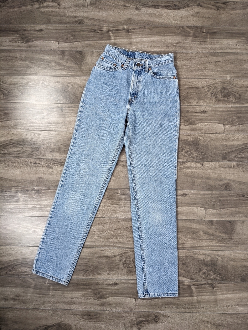 Vintage Levi's Women's Jeans Size 5 100% Cotton High Rise tapered Leg 17525-0291